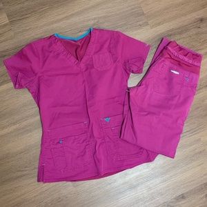 Magenta Med Couture Scrub SET/ Top (S), Pants (XS)